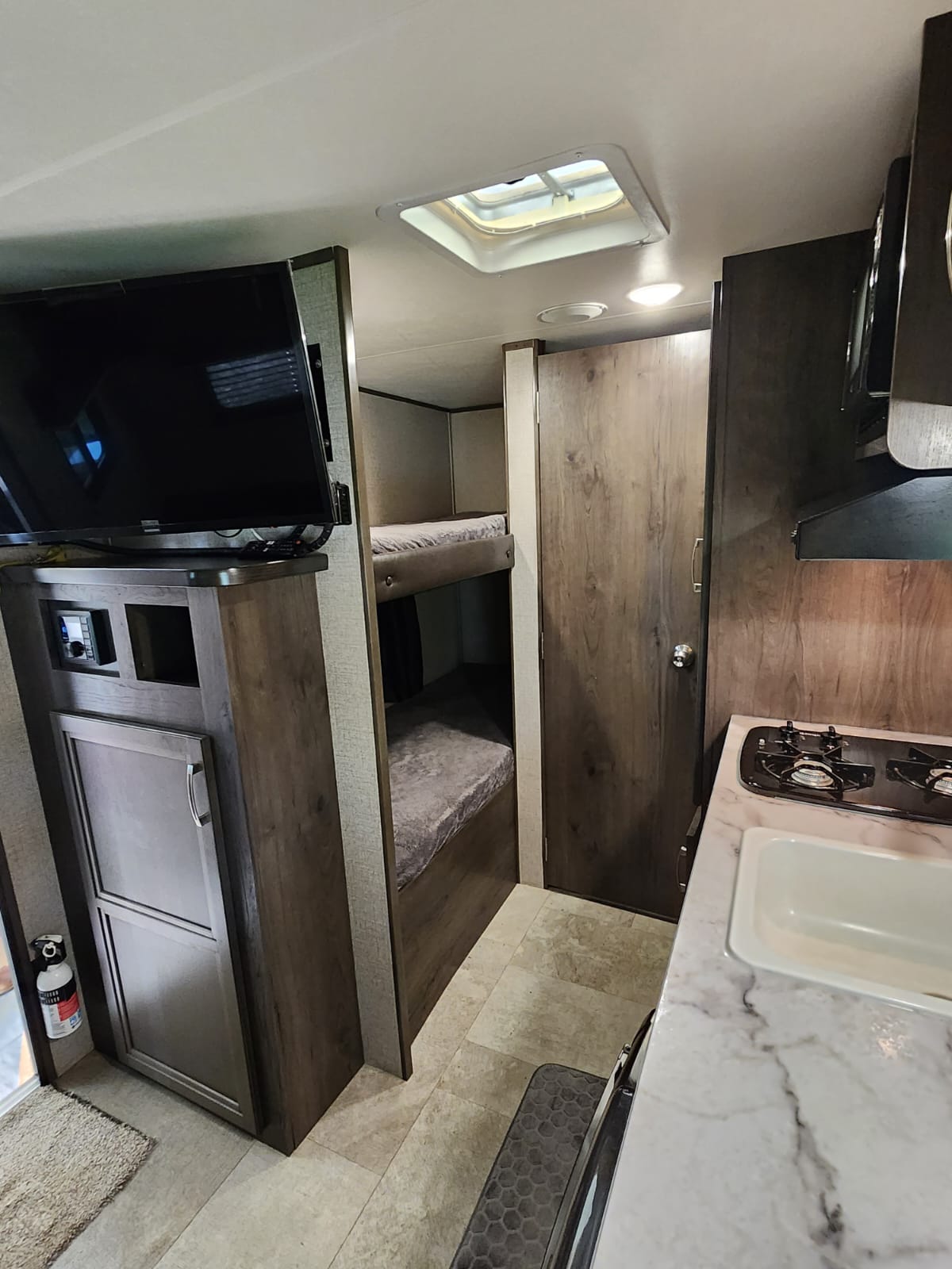 Trailer interior 3
