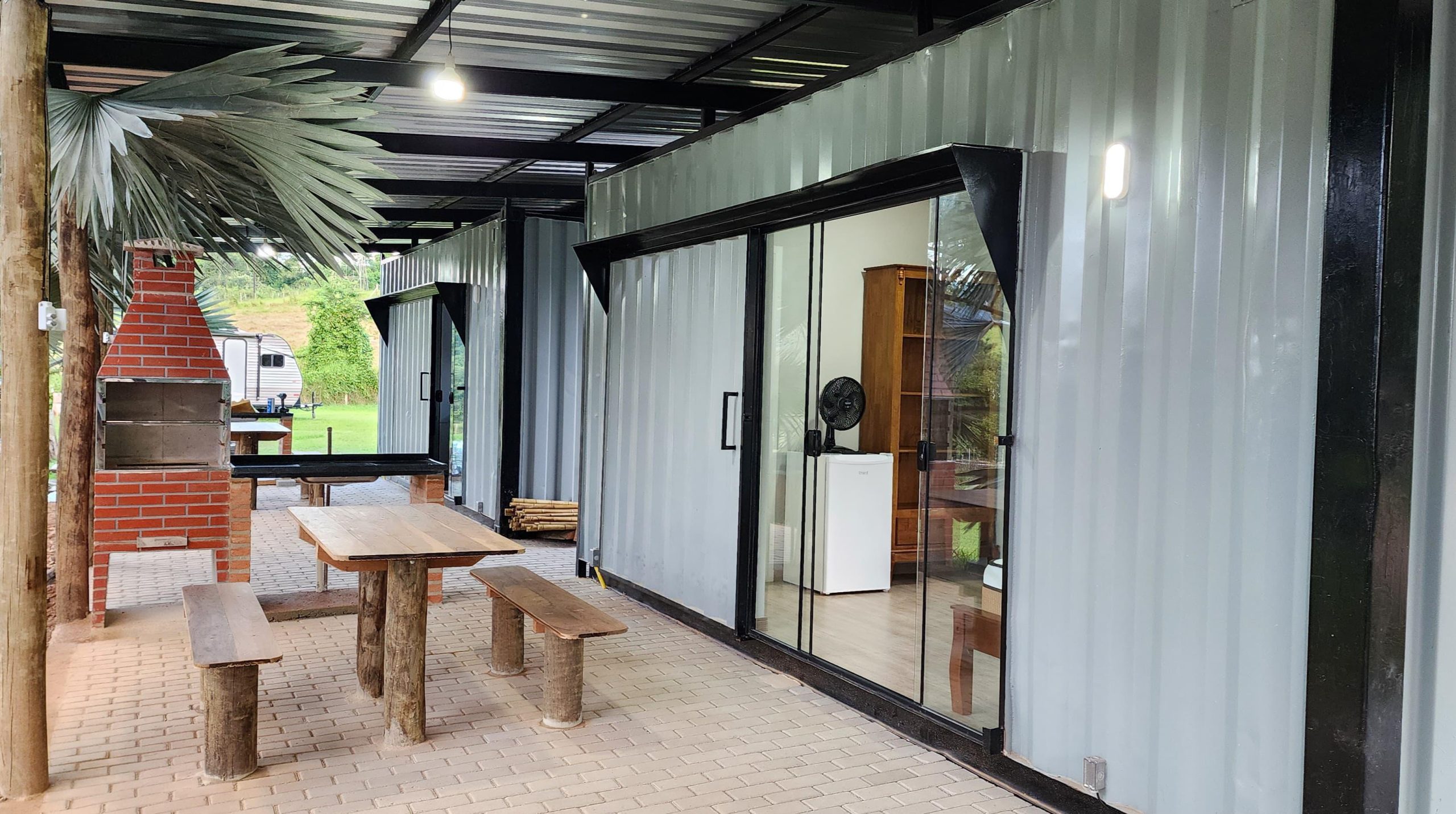 suite container 02